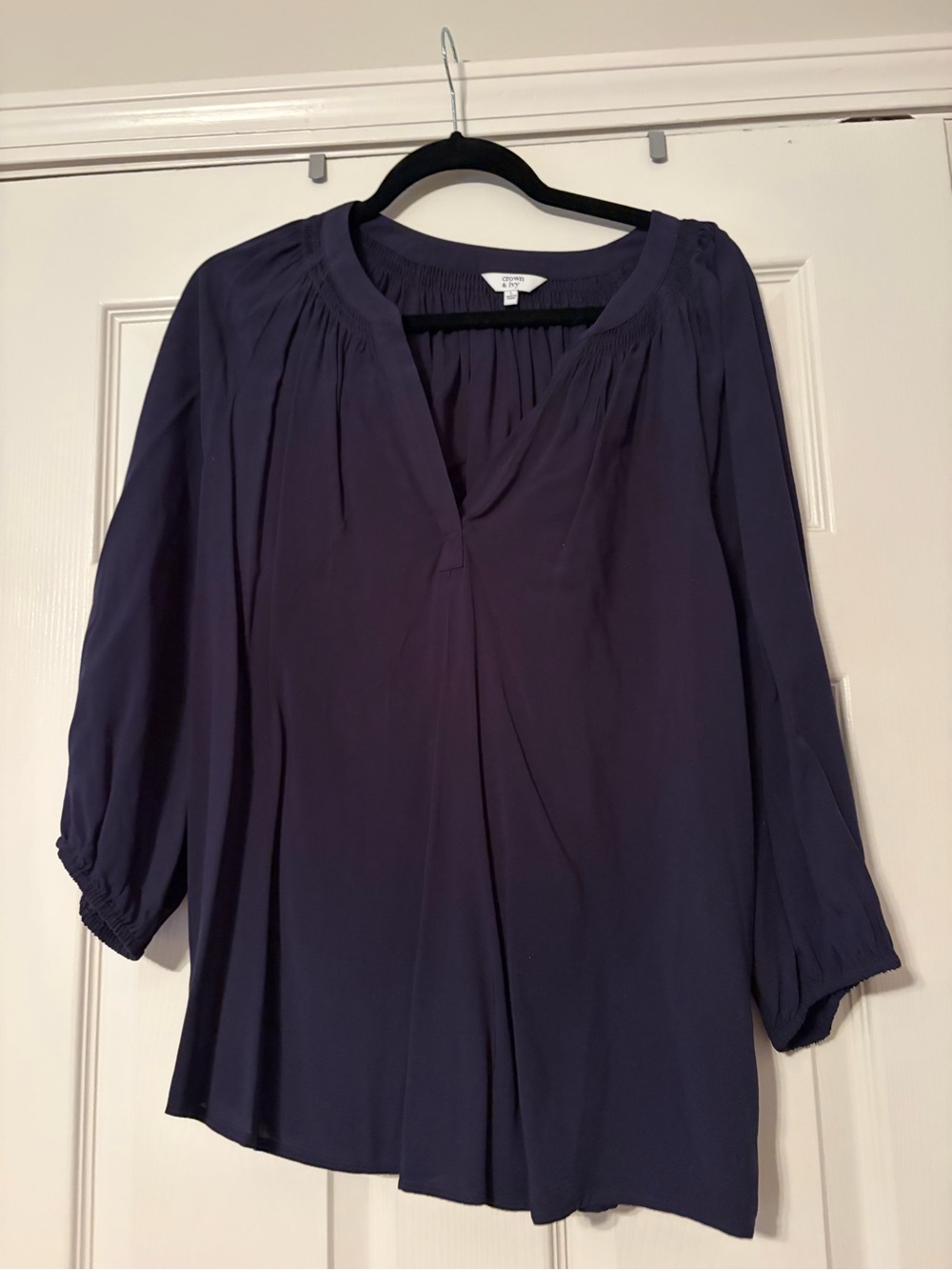 crown & ivy Navy V-Neck Peasant Blouse